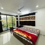 Rj Villa Farmhouse