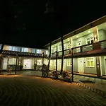 Gold Beach Villa