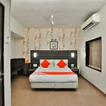 Oyo 17332 Hotel Nana\'S