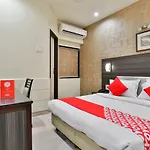 Oyo 17332 Hotel Nana\'S