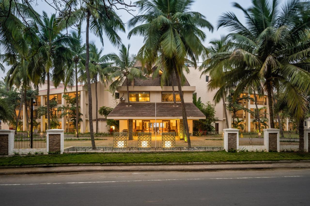 Hotel Silver Waves & -