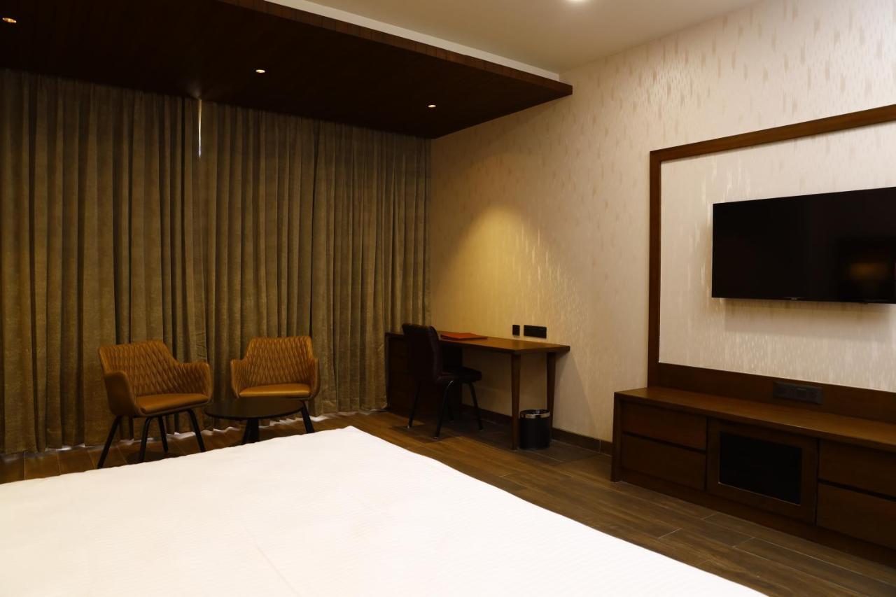Devka Hotel Daman