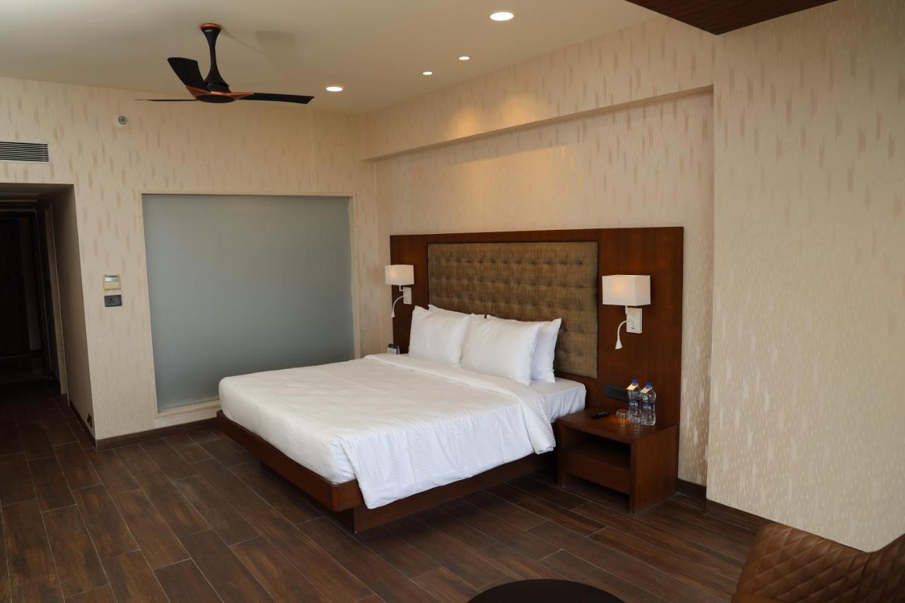 Devka Hotel Daman