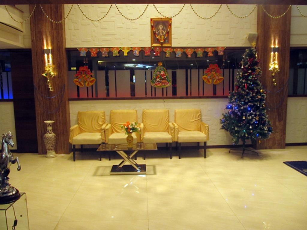 Blue Lagoon Hotel Daman