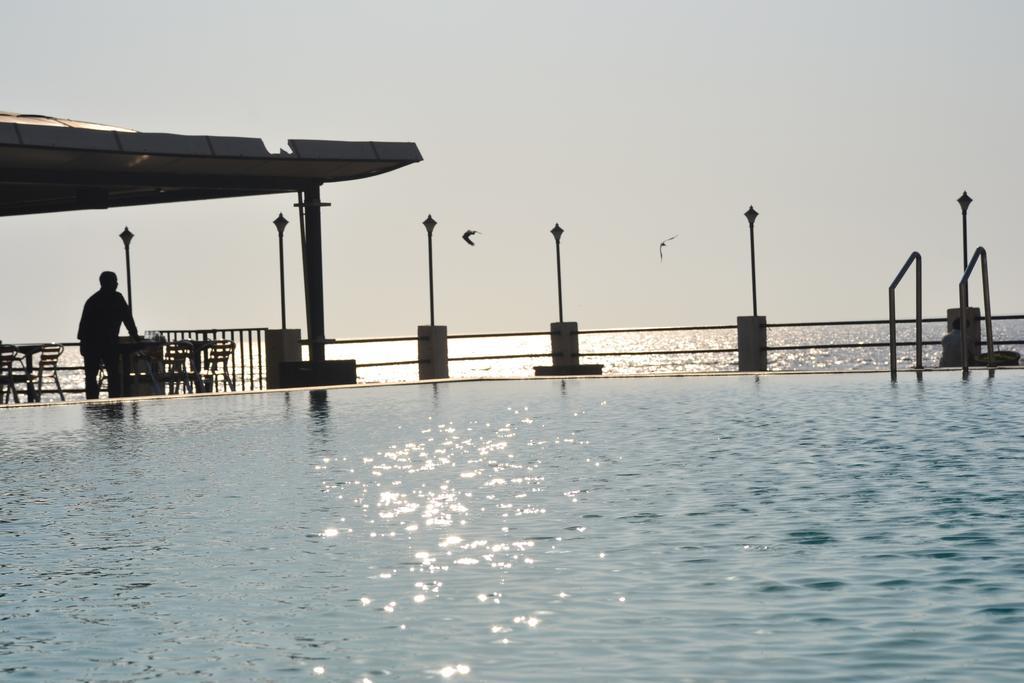 Hotel Sea Rock
