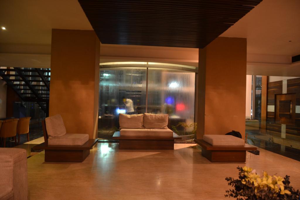 Hotel Sea Rock 3*