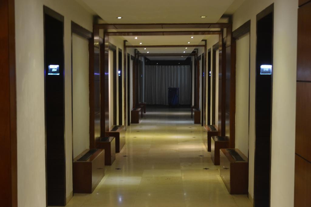 Sea Rock Hotel Daman