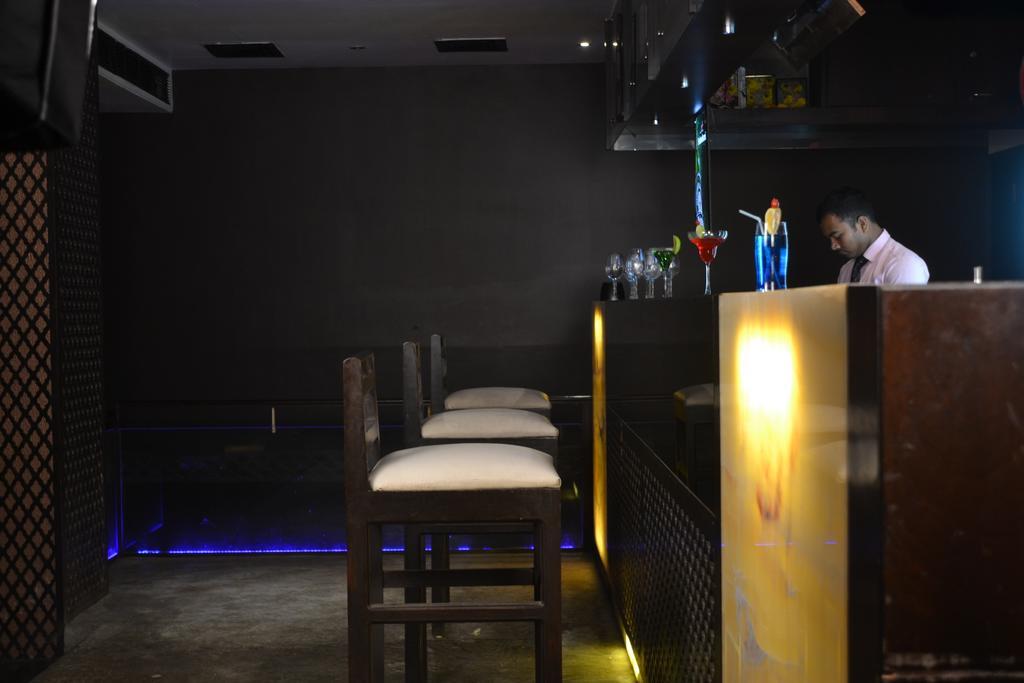 Sea Rock Hotel Daman