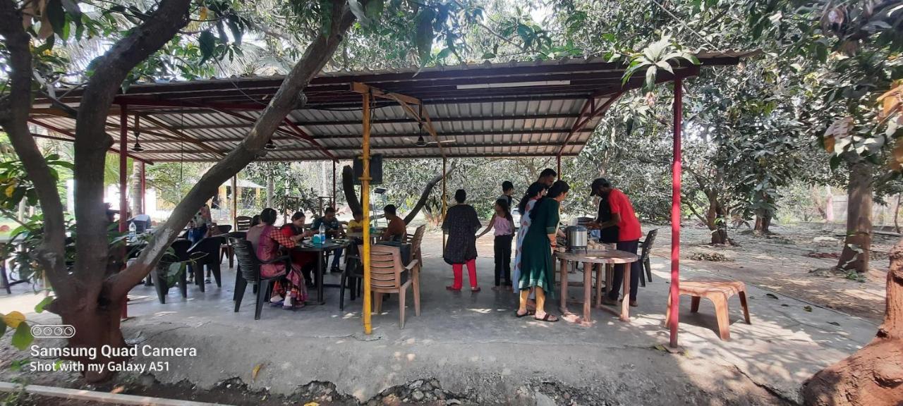 Anna Farmhouse Farm stay Daman