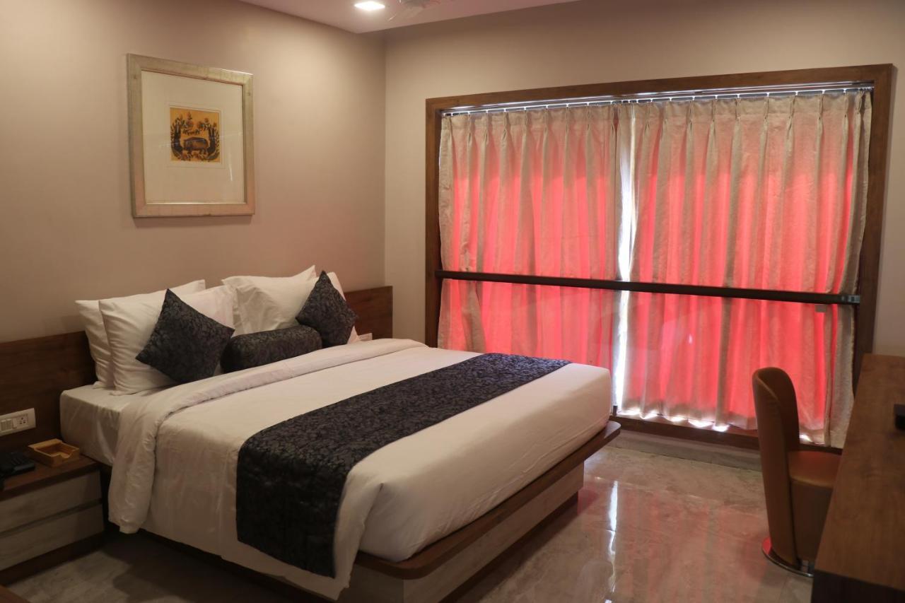 Nest Beacon Hotel Daman