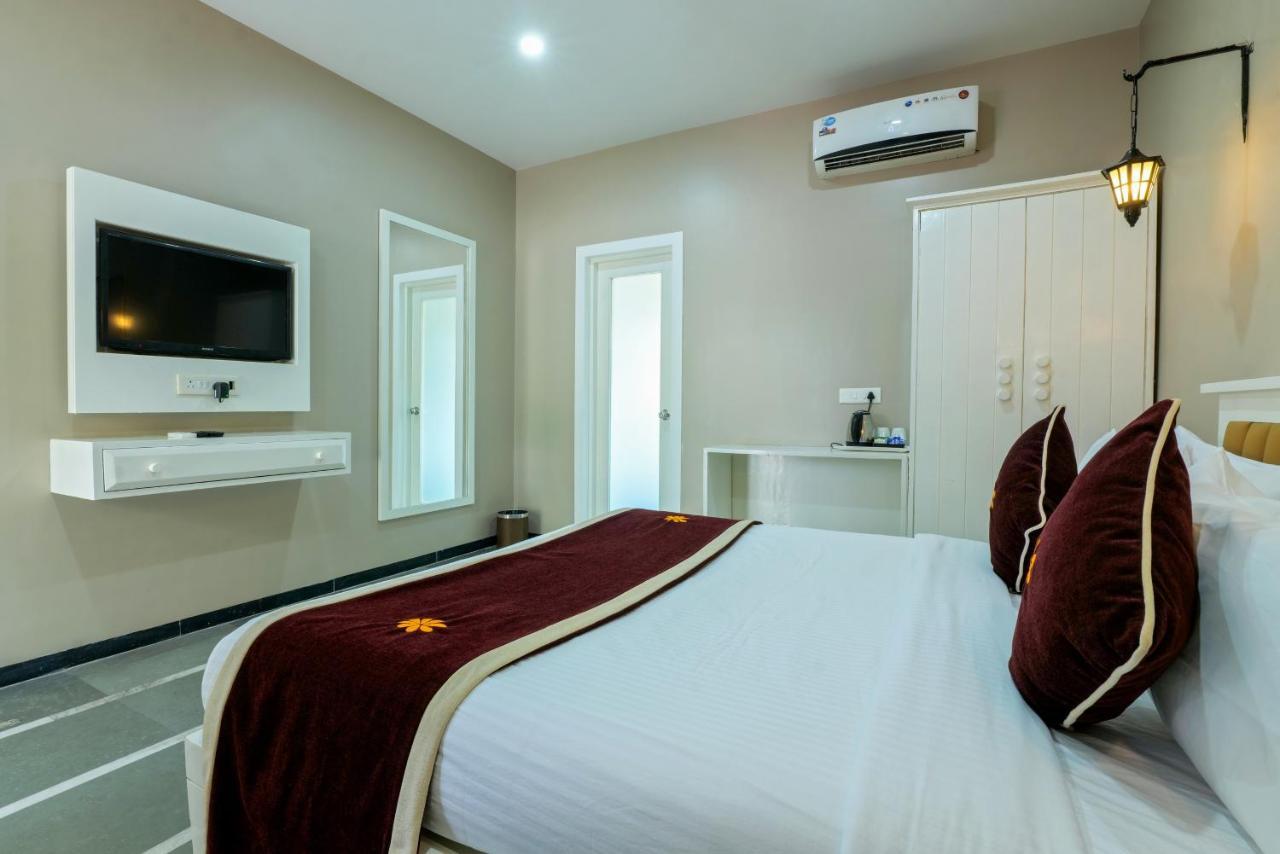 Hotel Gold Daman