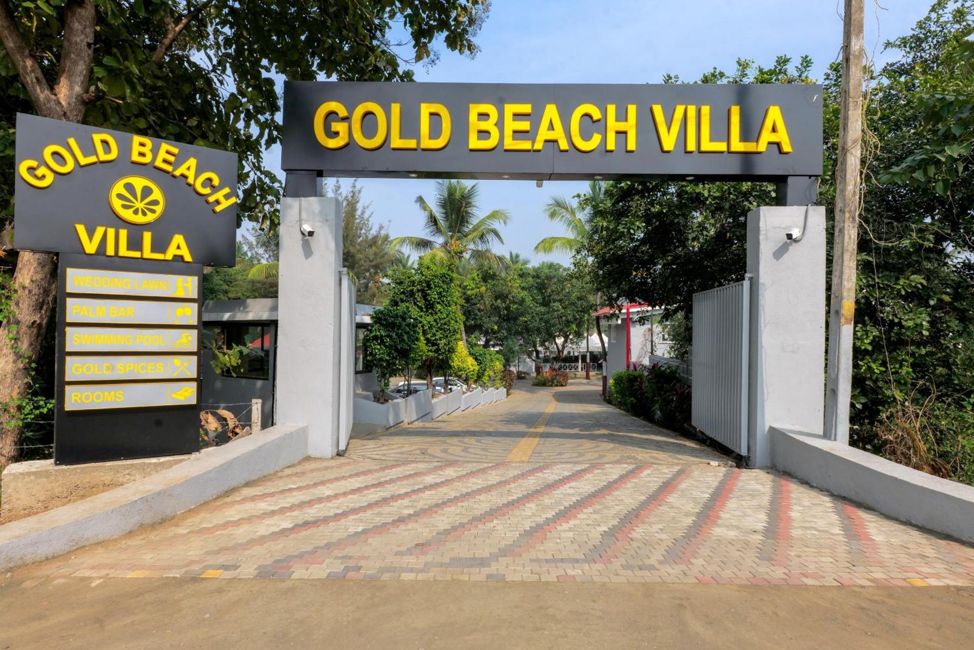 Gold Hotel Daman