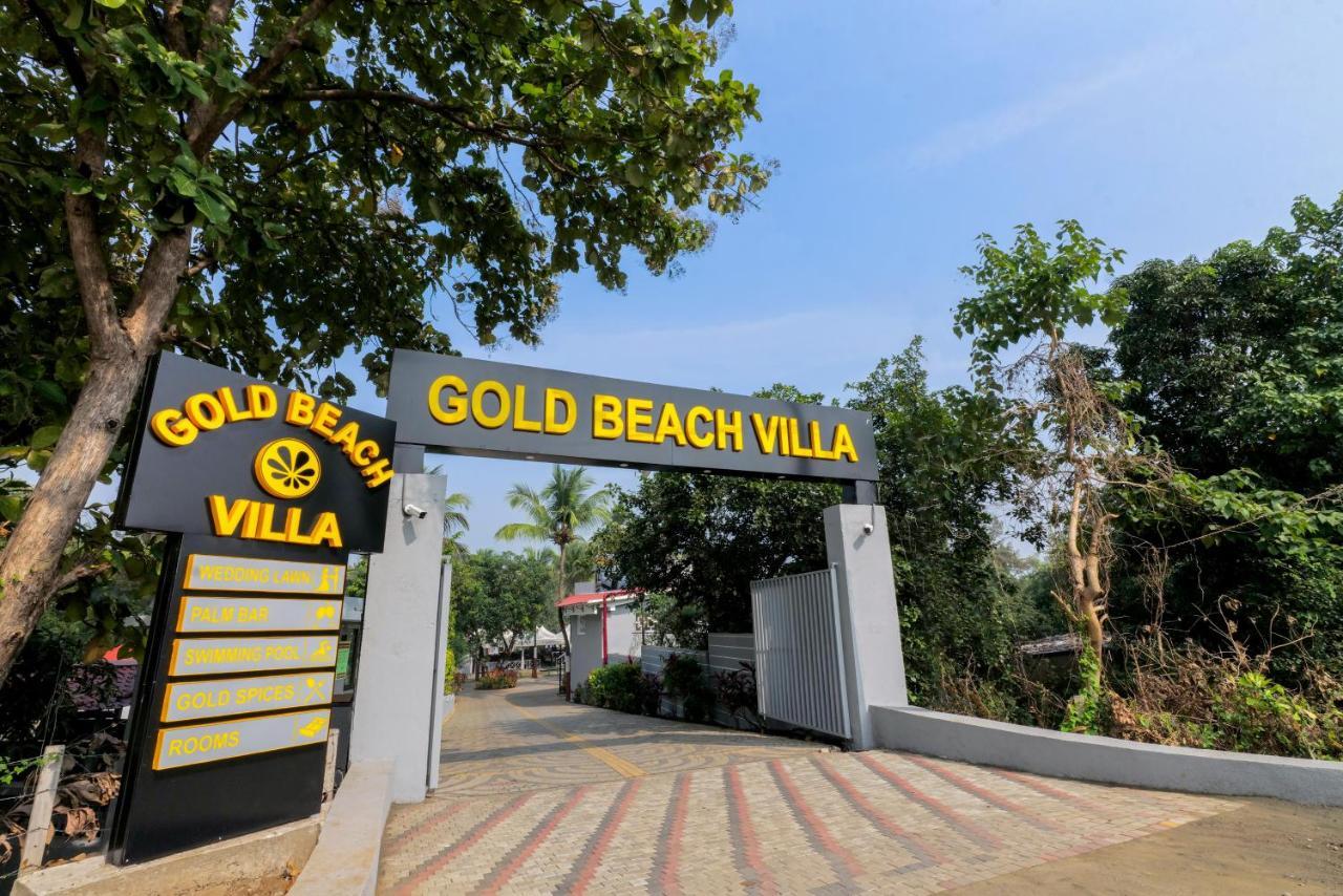 Gold Hotel *