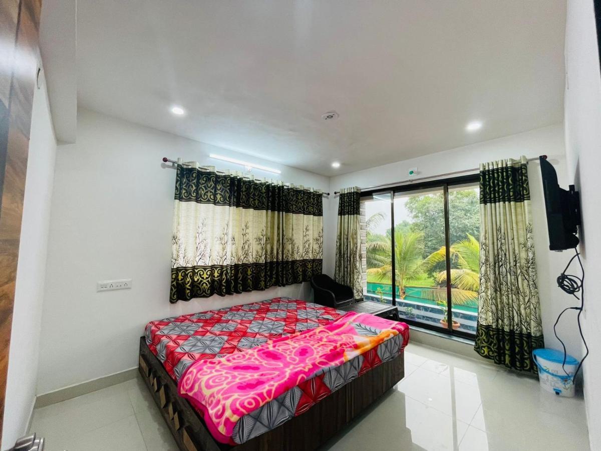 Rj Farmhouse Farm stay *