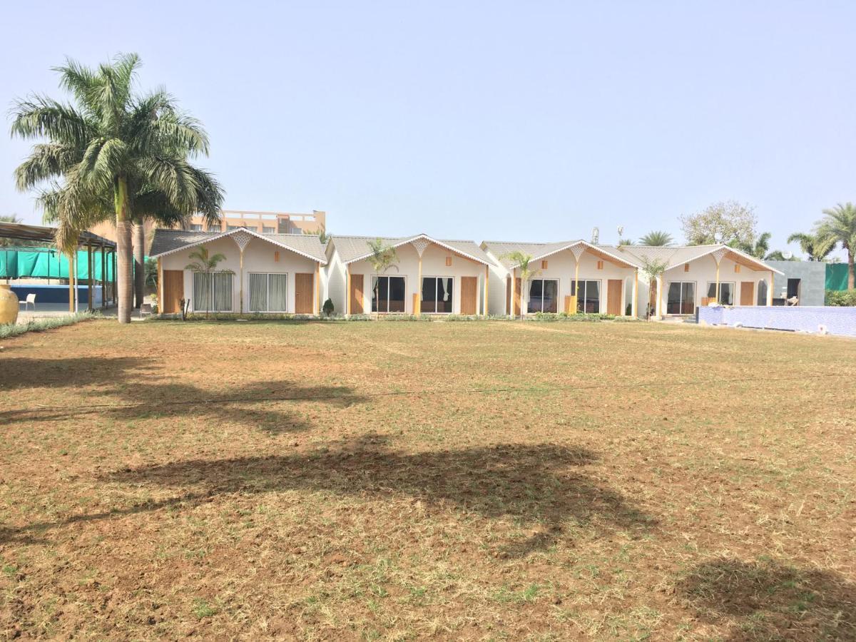 Vits Devka beach Hotel Daman