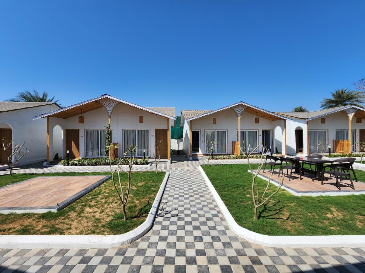 Hotel Vits Devka beach