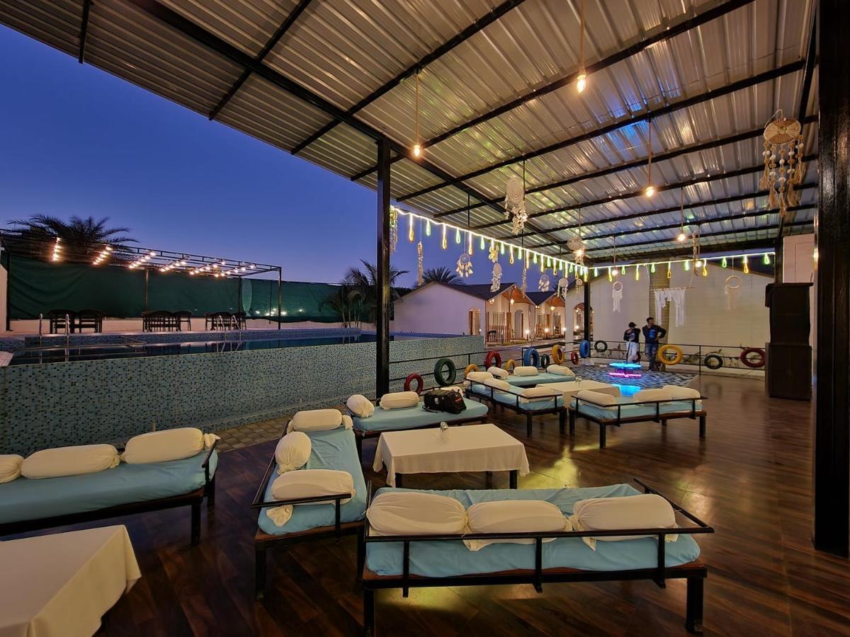 Vits Devka beach Hotel Daman