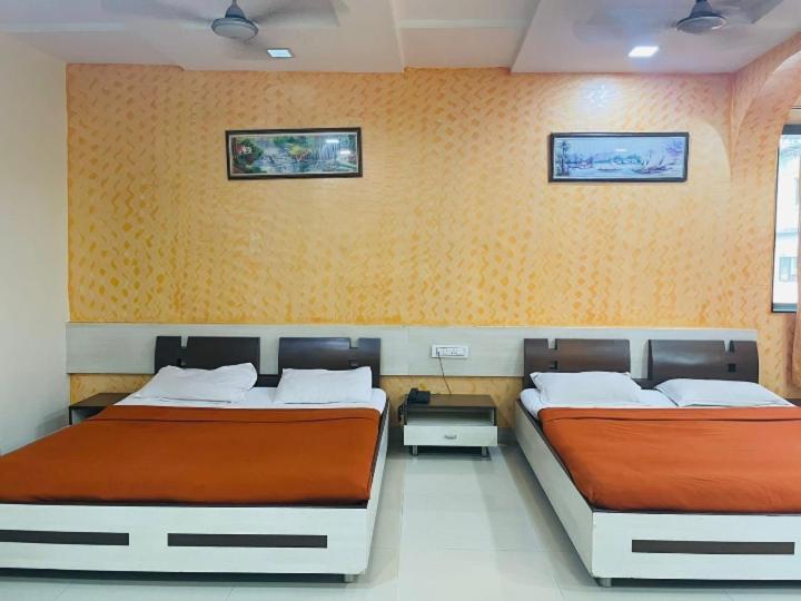 Hotel Samrat 3*