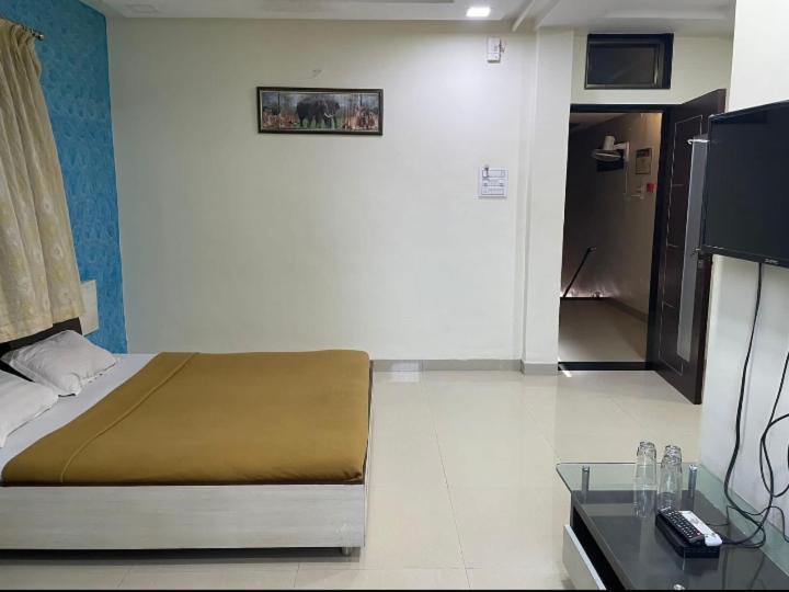 Samrat Hotel