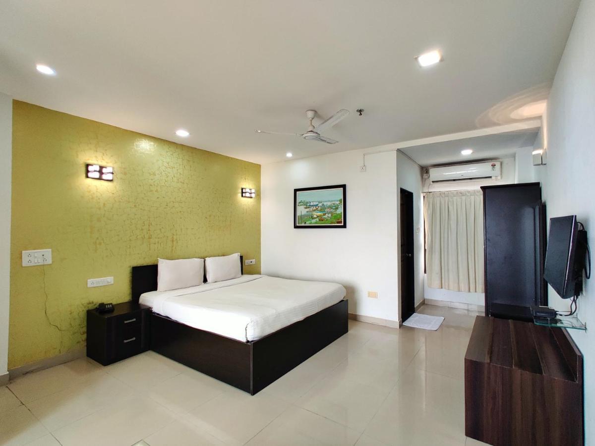 Golden Chariot Hotel Daman