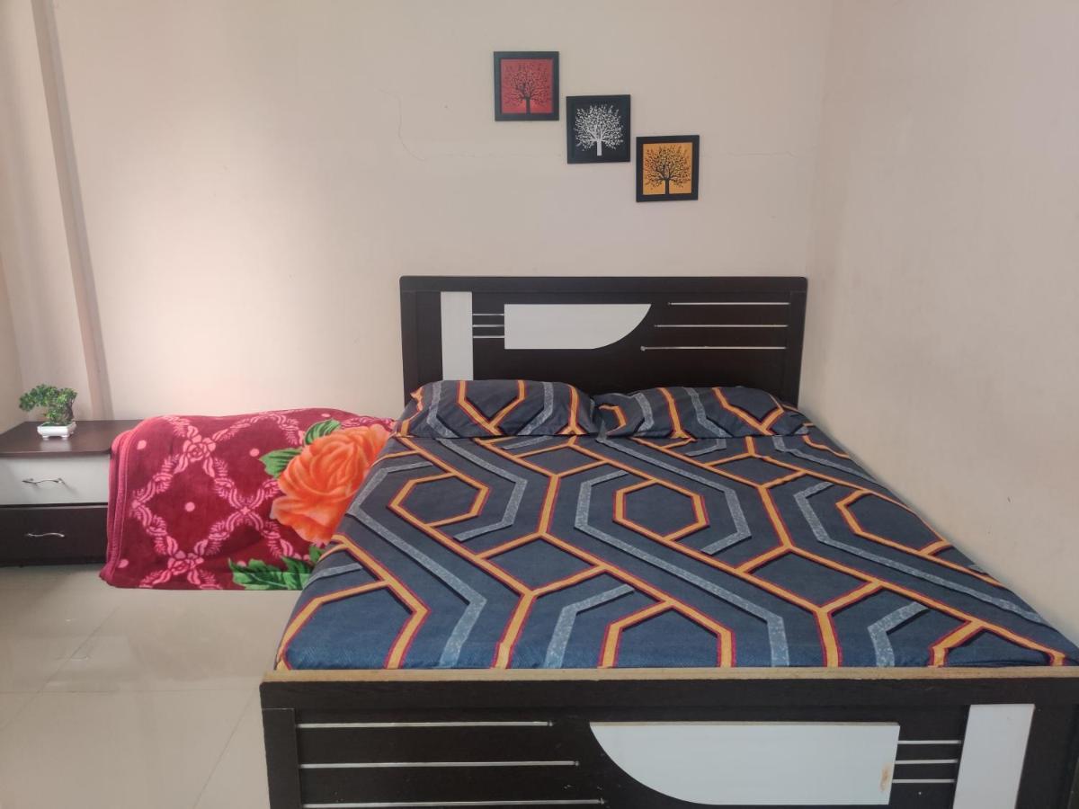 Dwelling Apartment *