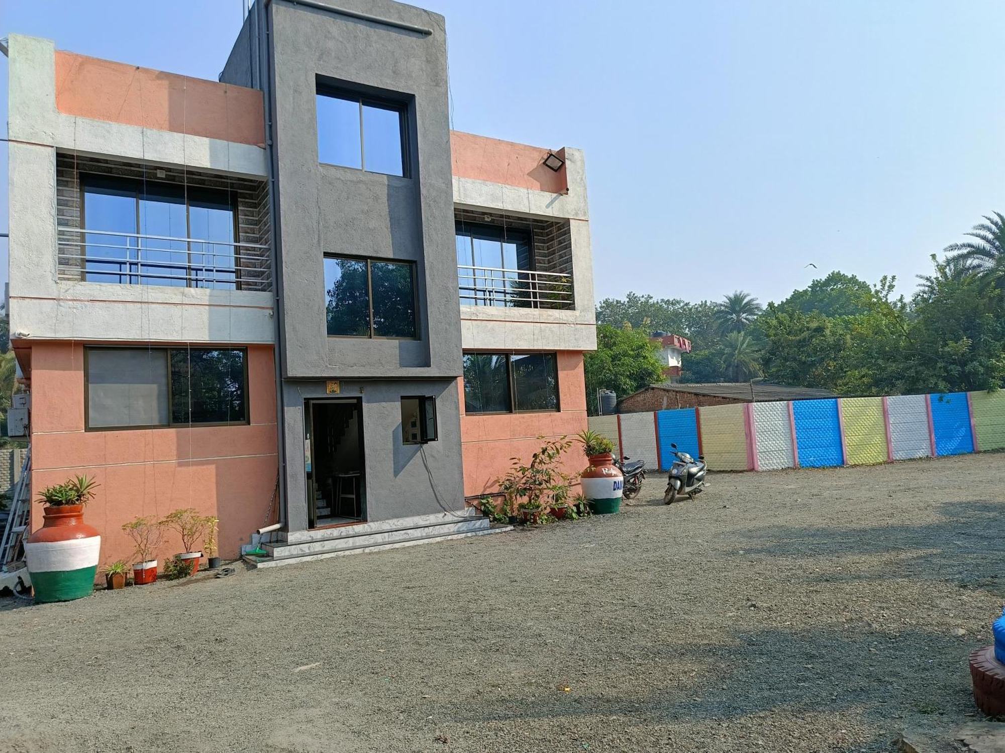 Farm stay Rj Farmhouse Daman