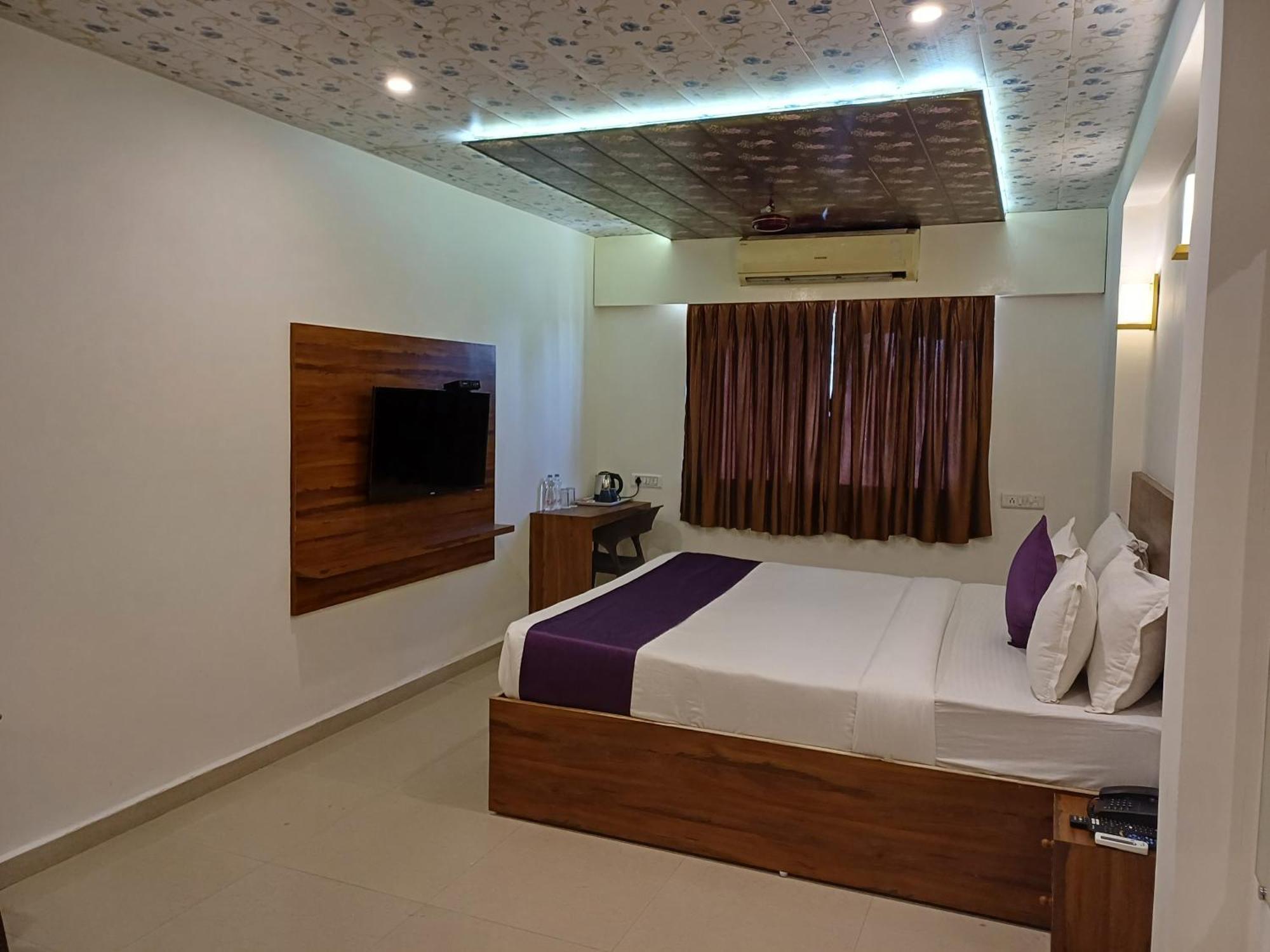 Hotel Vits Devka beach 3*