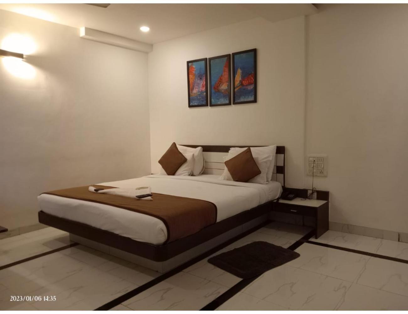 Saikripa Imperial, And Diu Homestay *