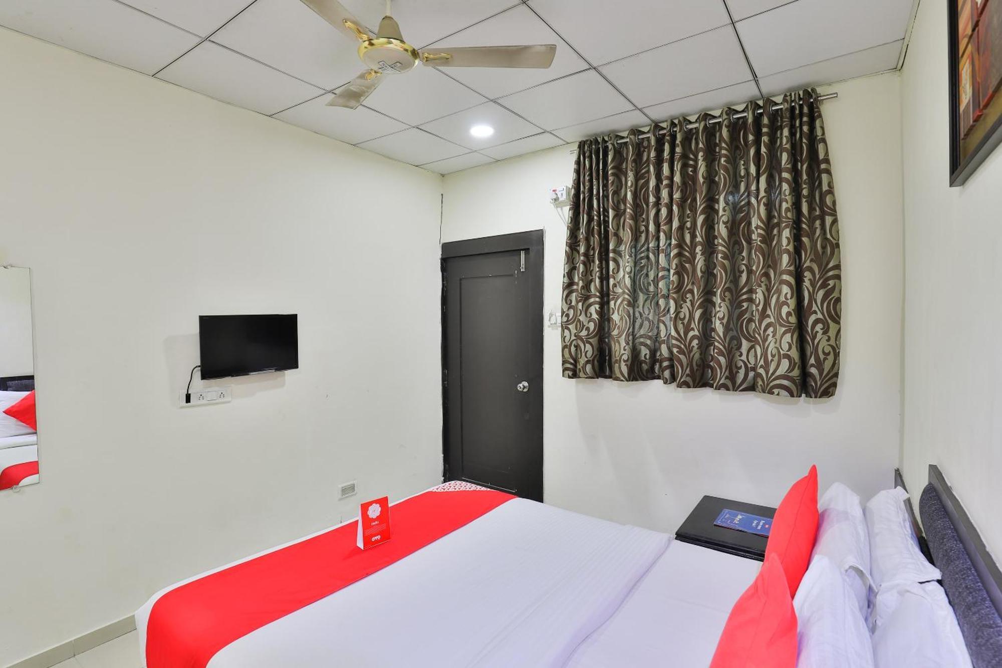 Hotel O Lotus Residency