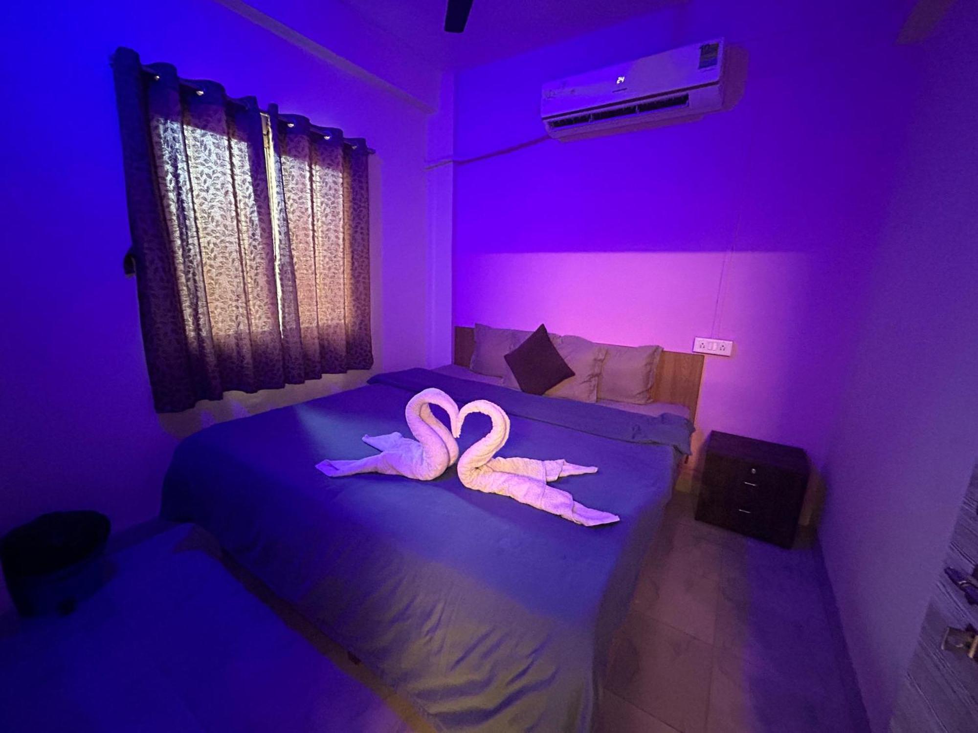 Jampore Hotel 2*
