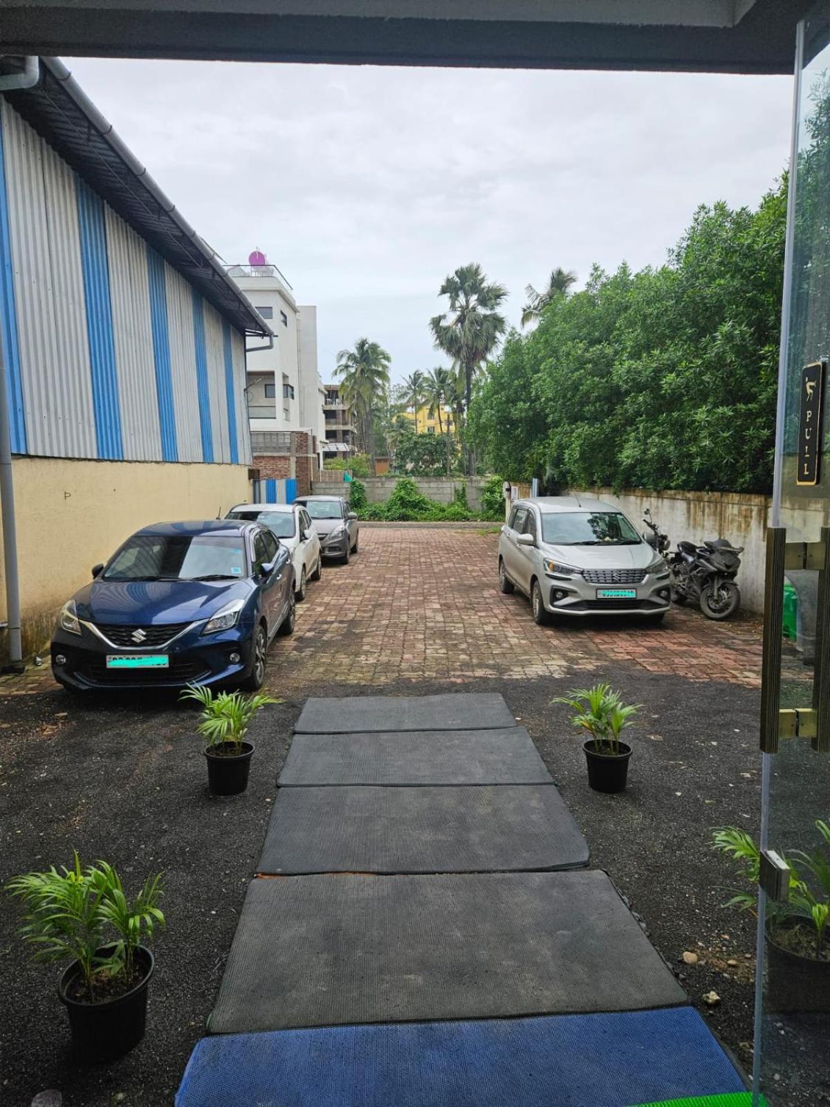 Guest house Cabana Rooms Daman