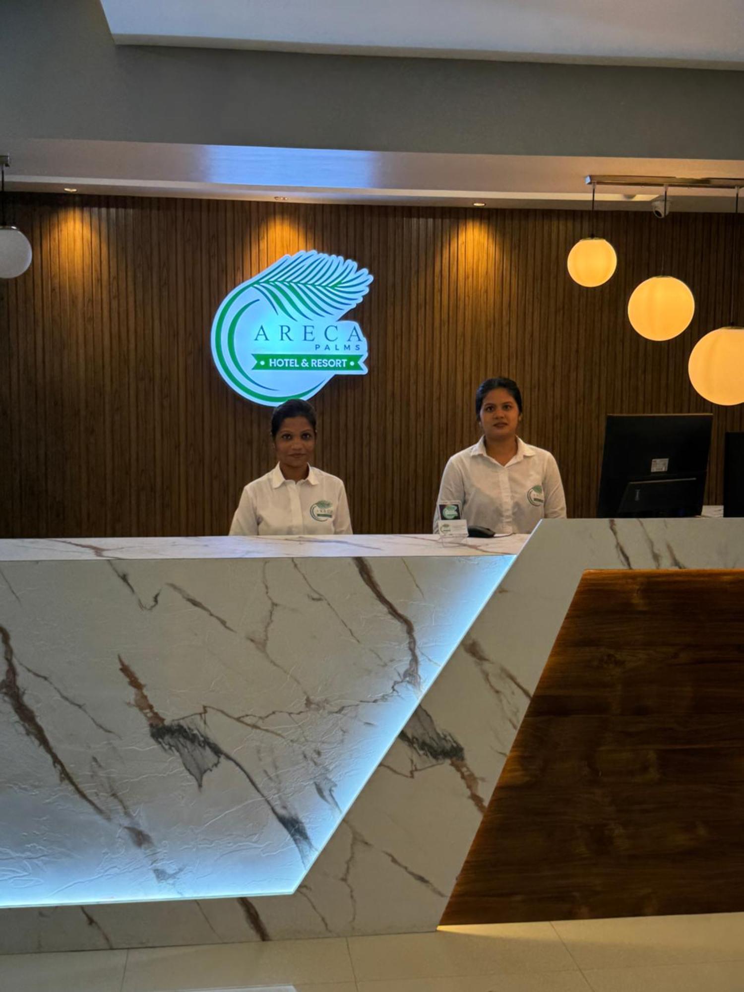Areca Palms & Hotel *