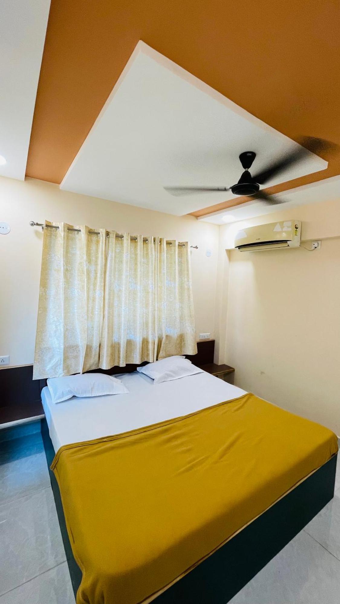 Hotel Devka House