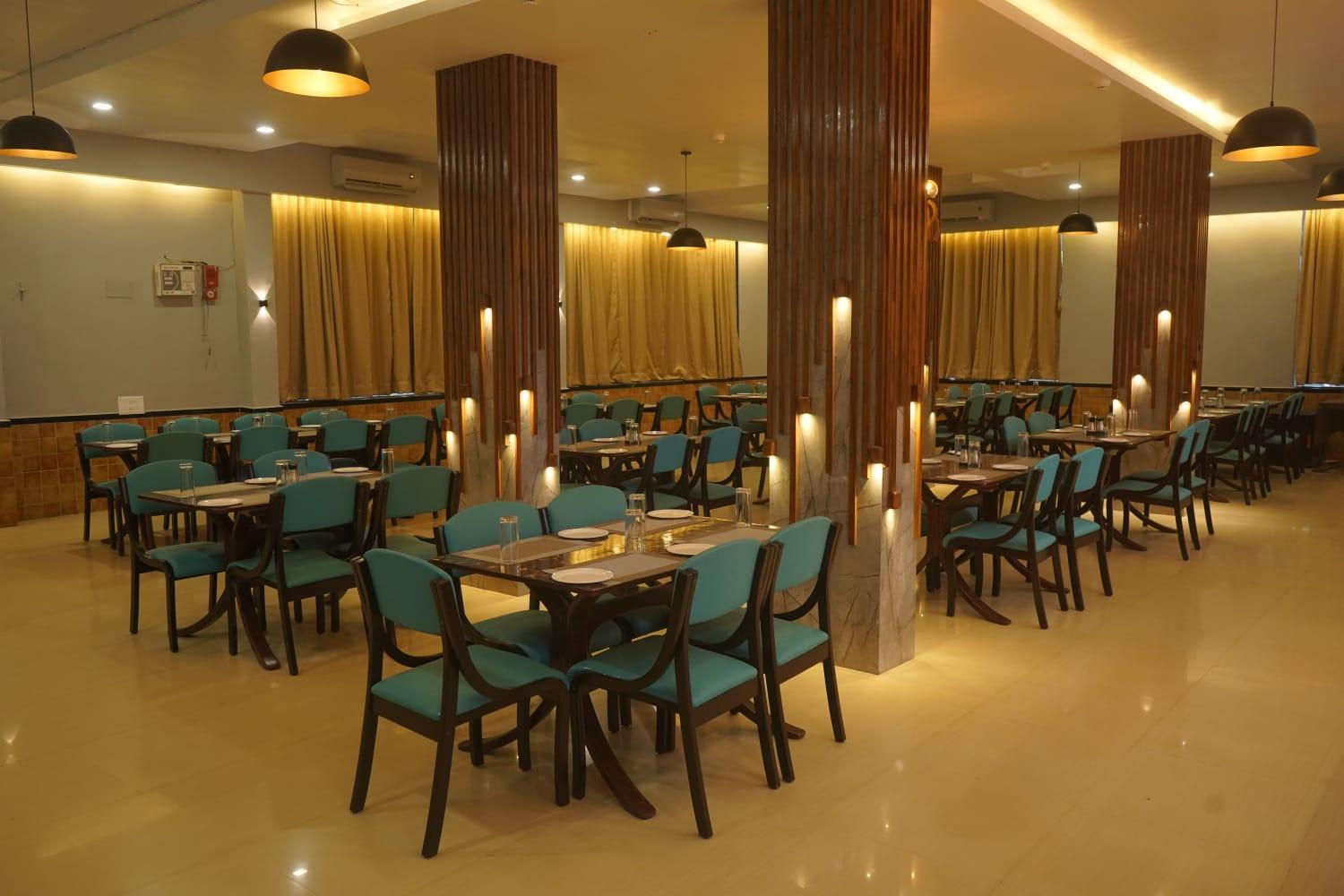 Areca Palms & Hotel