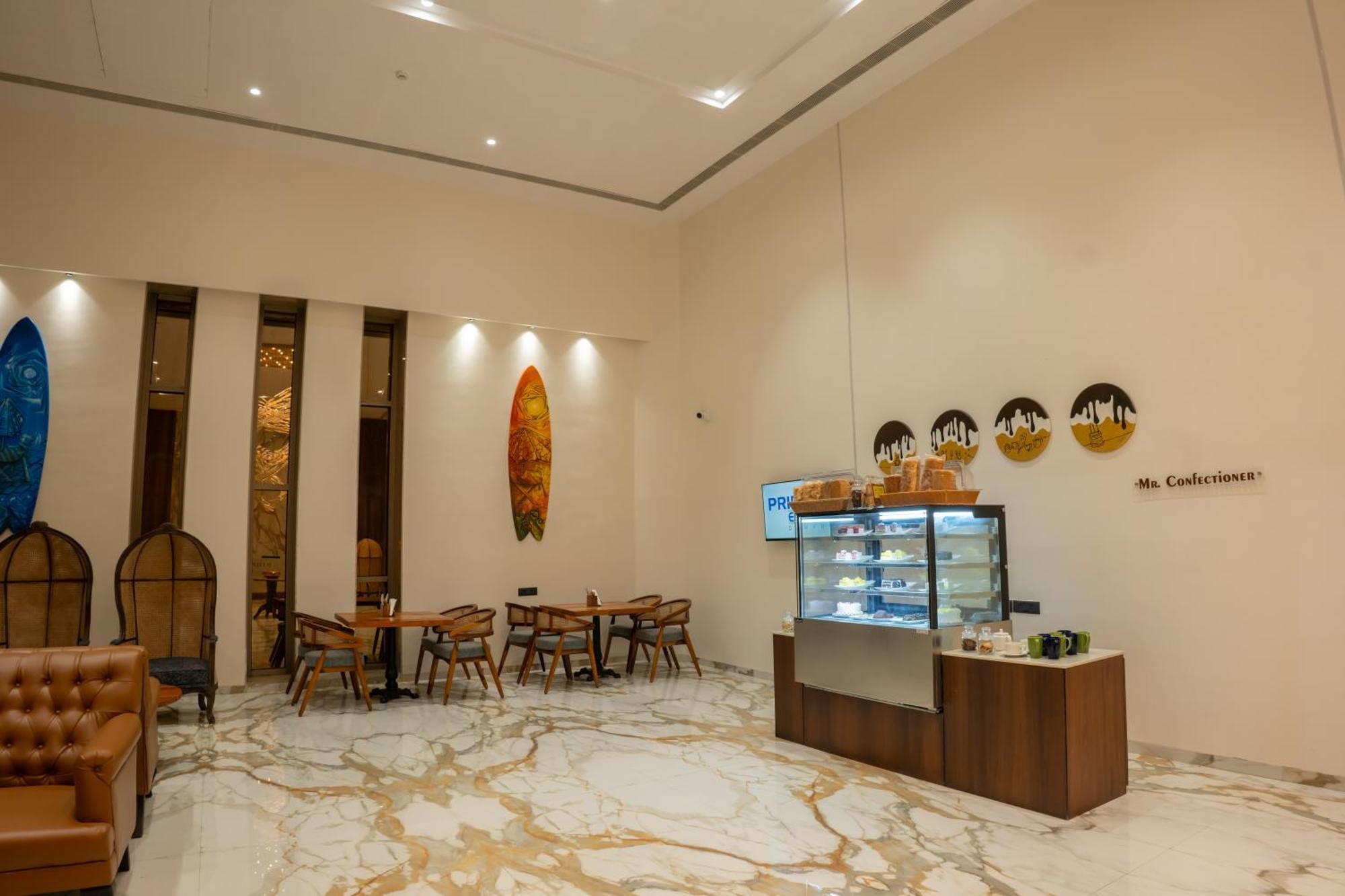 Pride Elite, Hotel 4*