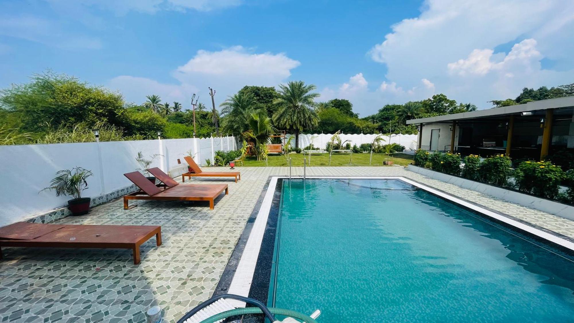 Villa Devka Daman