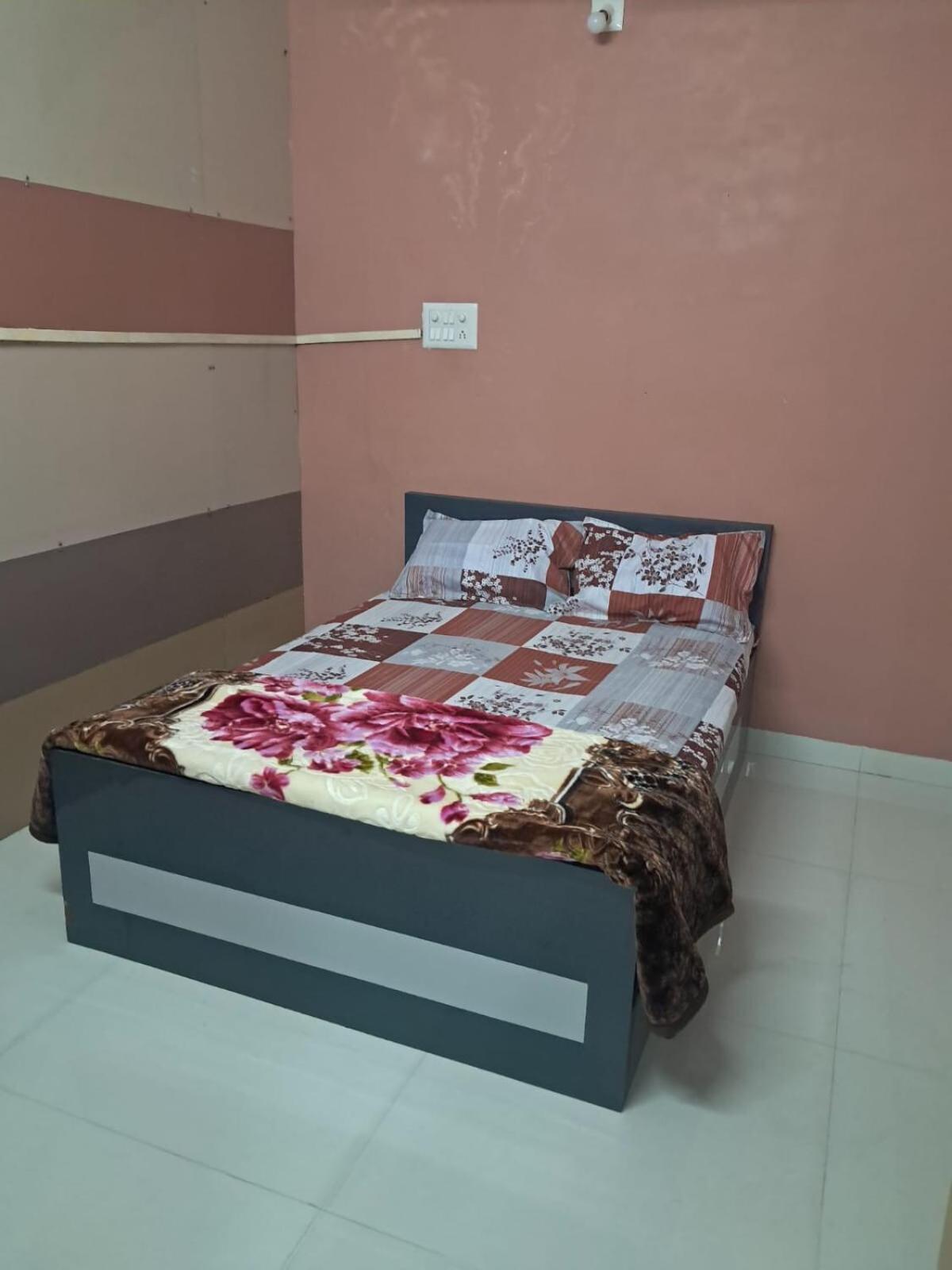 Apartment 3 Bedroom Spacious Nr Devka