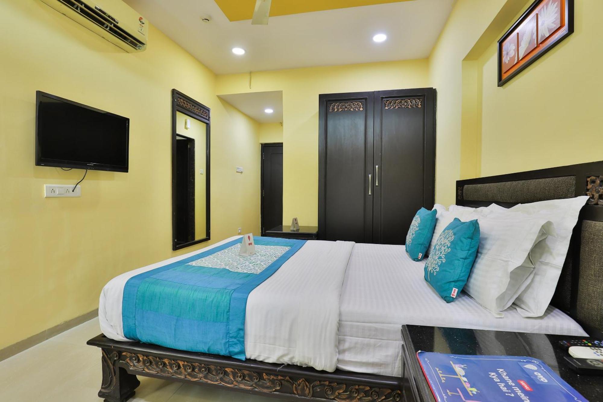 O Lotus Residency 3*