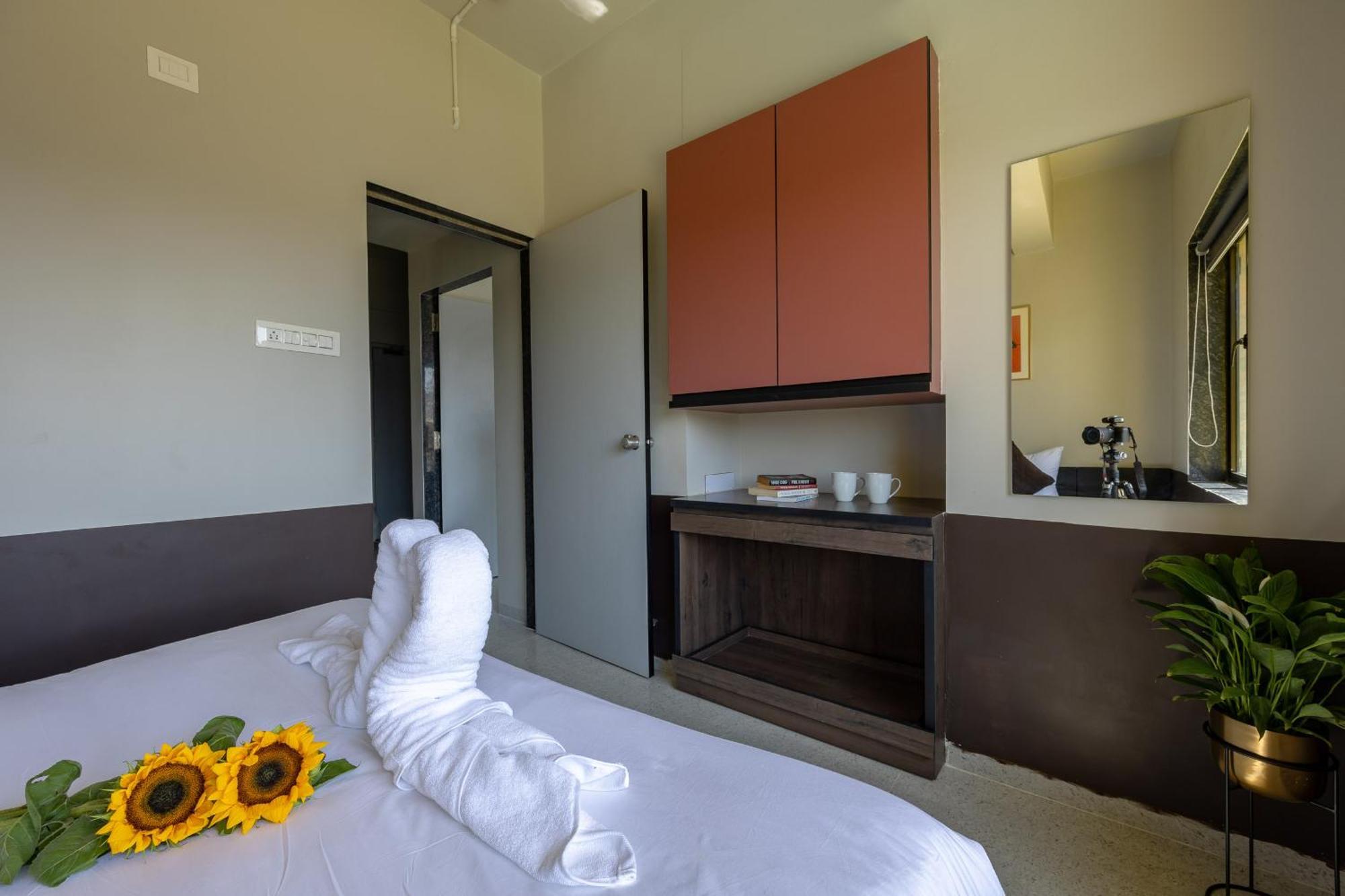 Saavi Hotel Daman