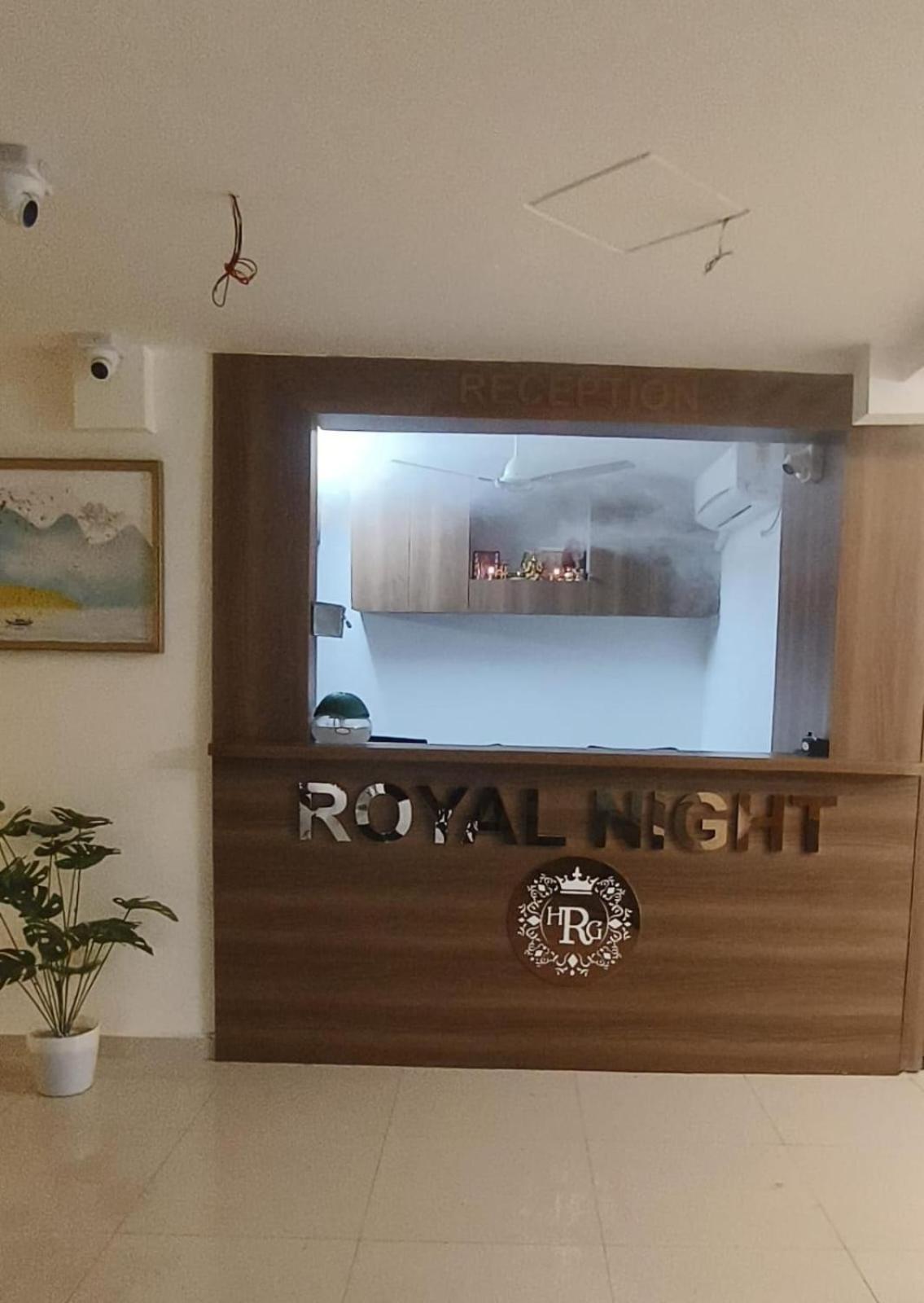 Royal Night * Daman