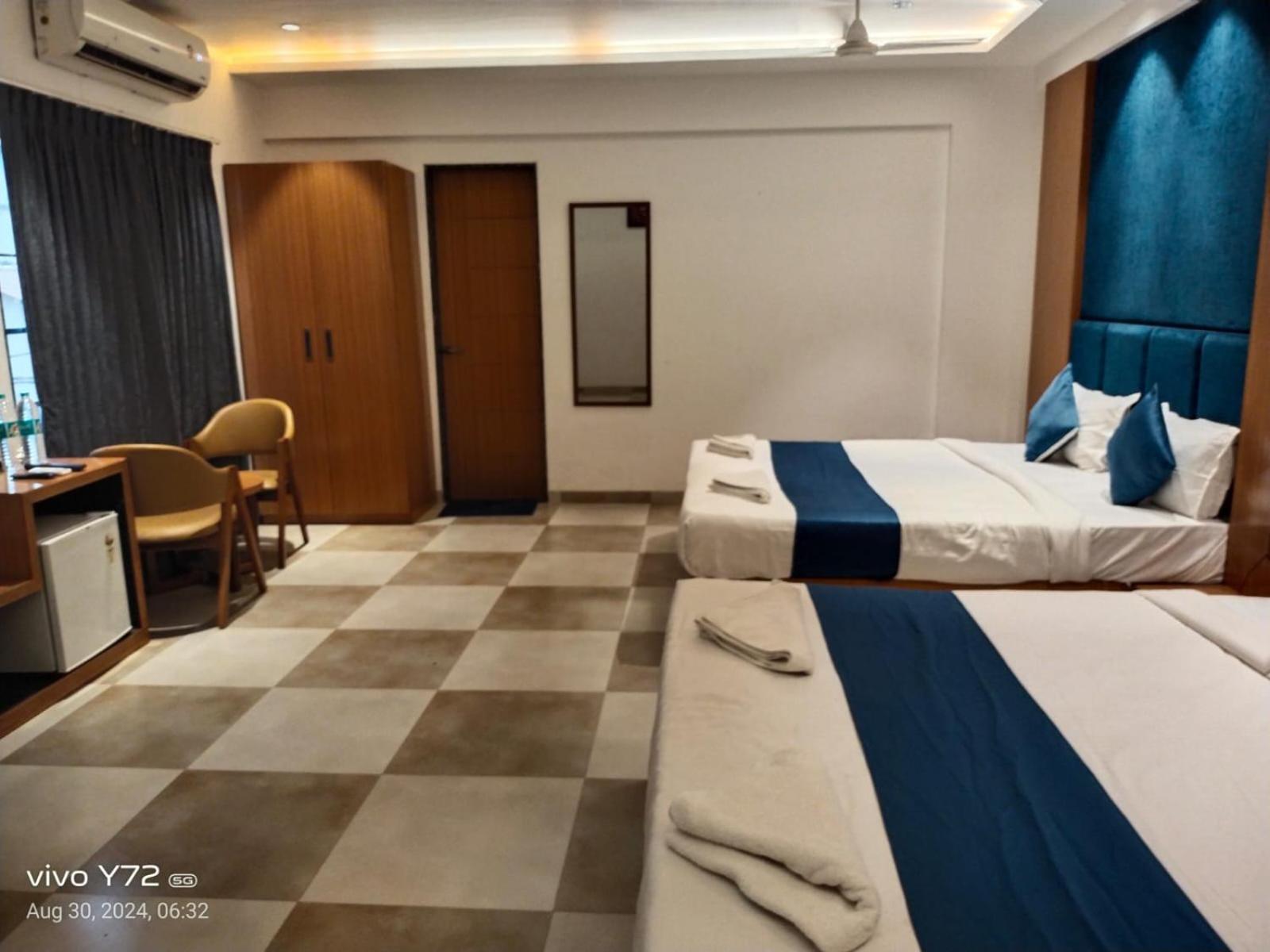 Hotel Garden Daman