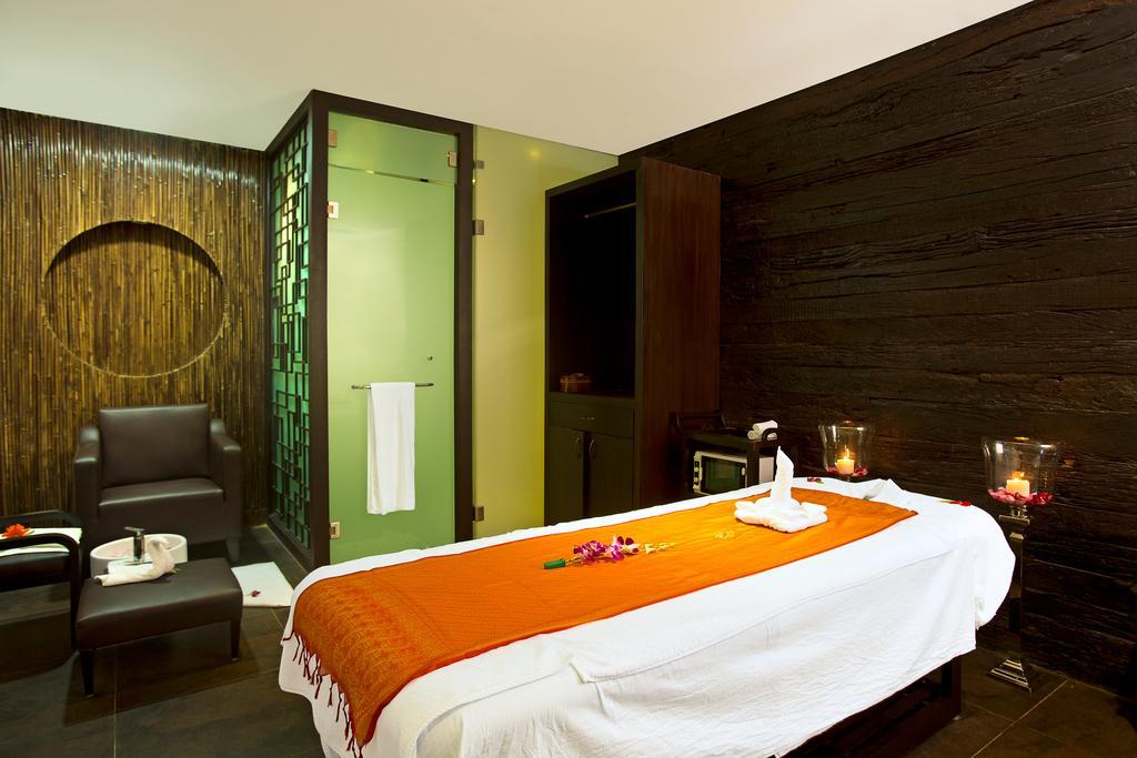 Hotel The Deltin Daman