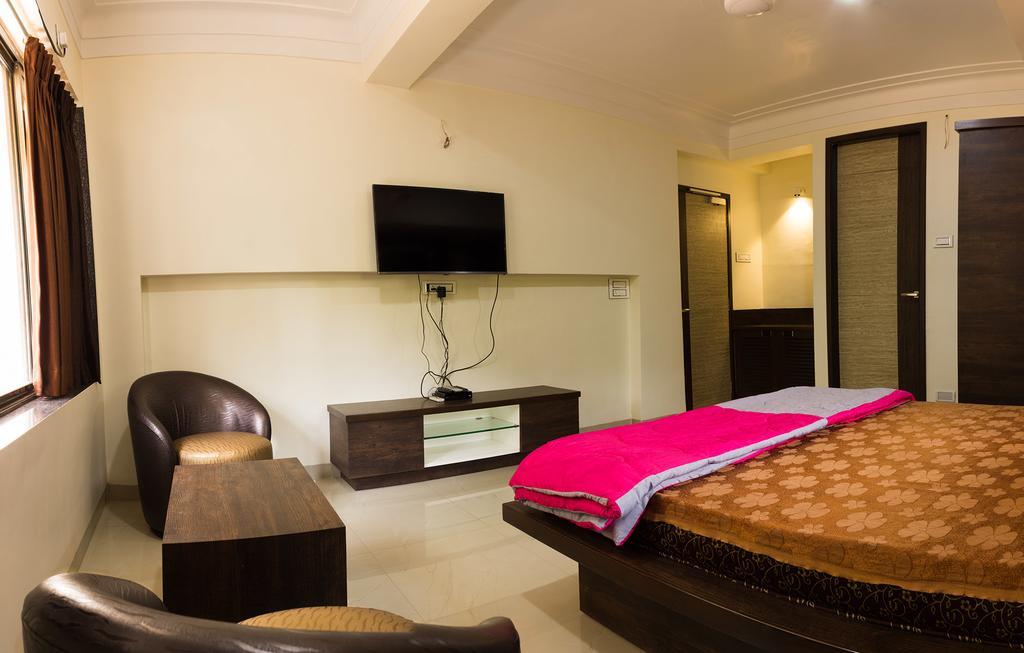 Mati - The Farm Villa Daman