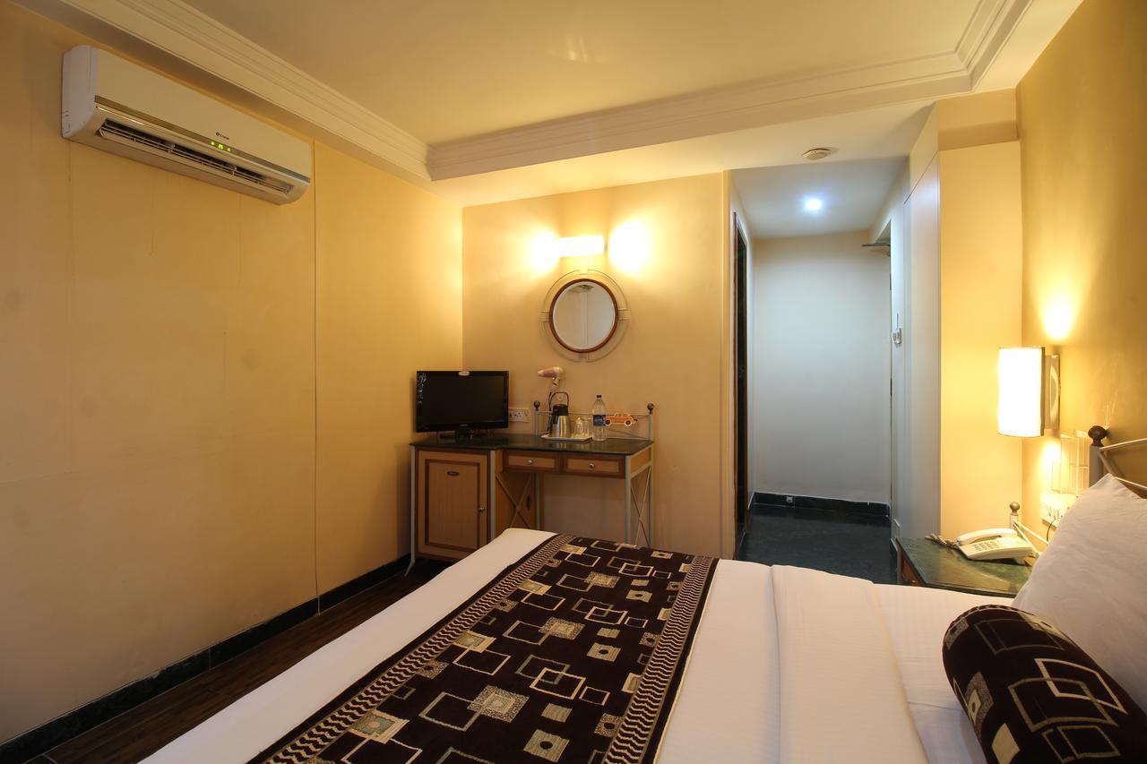 Hotel Gurukripa Daman
