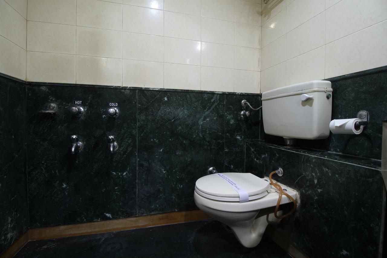 Hotel Gurukripa Daman