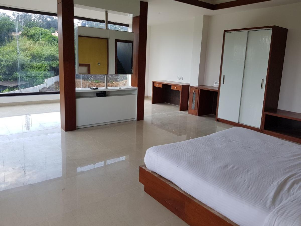 Tania Searock Hotel