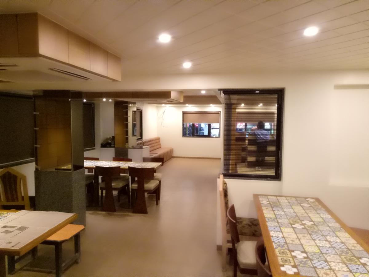 Umesh Hotel