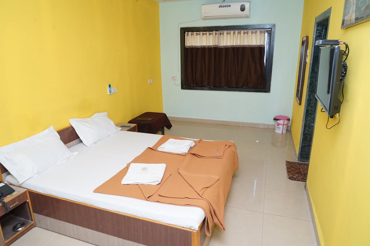 Umesh Hotel 2*