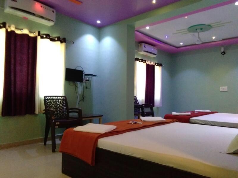 Hotel Krisha Daman