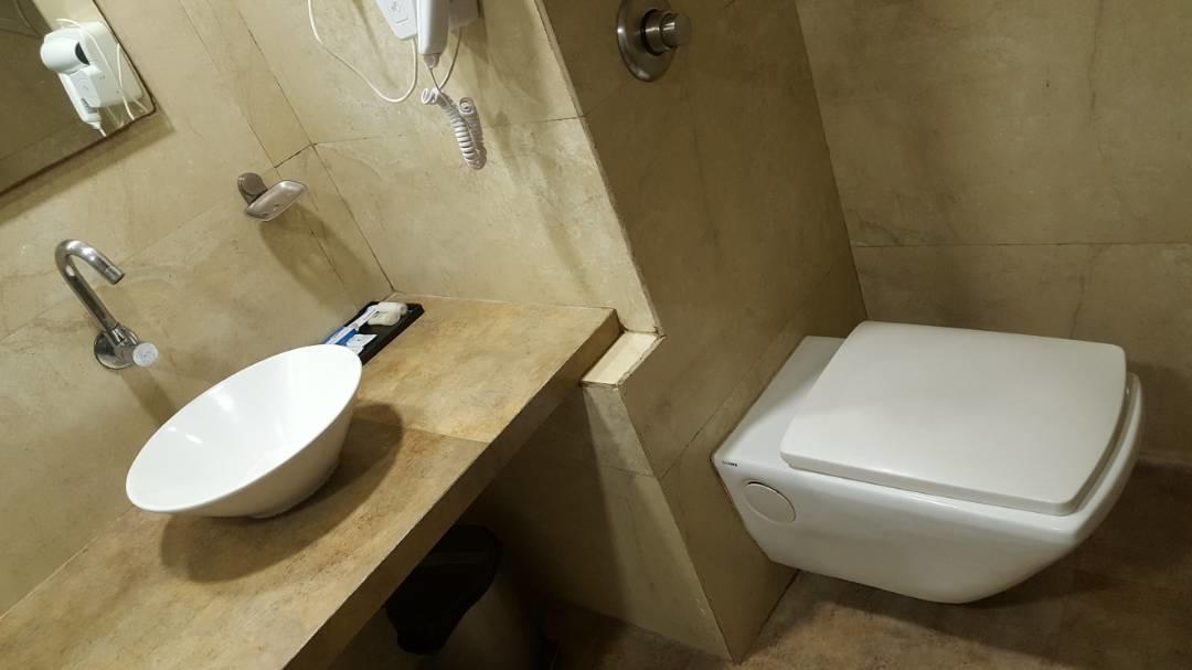 De - 3* Daman